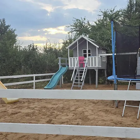 Stajnia Dzezy I Natalia Strzalkowska Apartamento Jazy